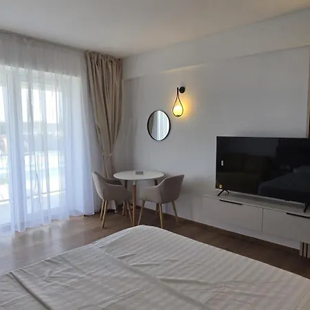 Sunset By Blaxy Aparthotel